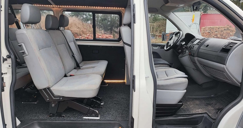 Volkswagen Caravelle cena 31500 przebieg: 352592, rok produkcji 2007 z Ząbki małe 466